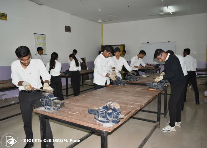 ISB&M College of Engineering Lab photo 1